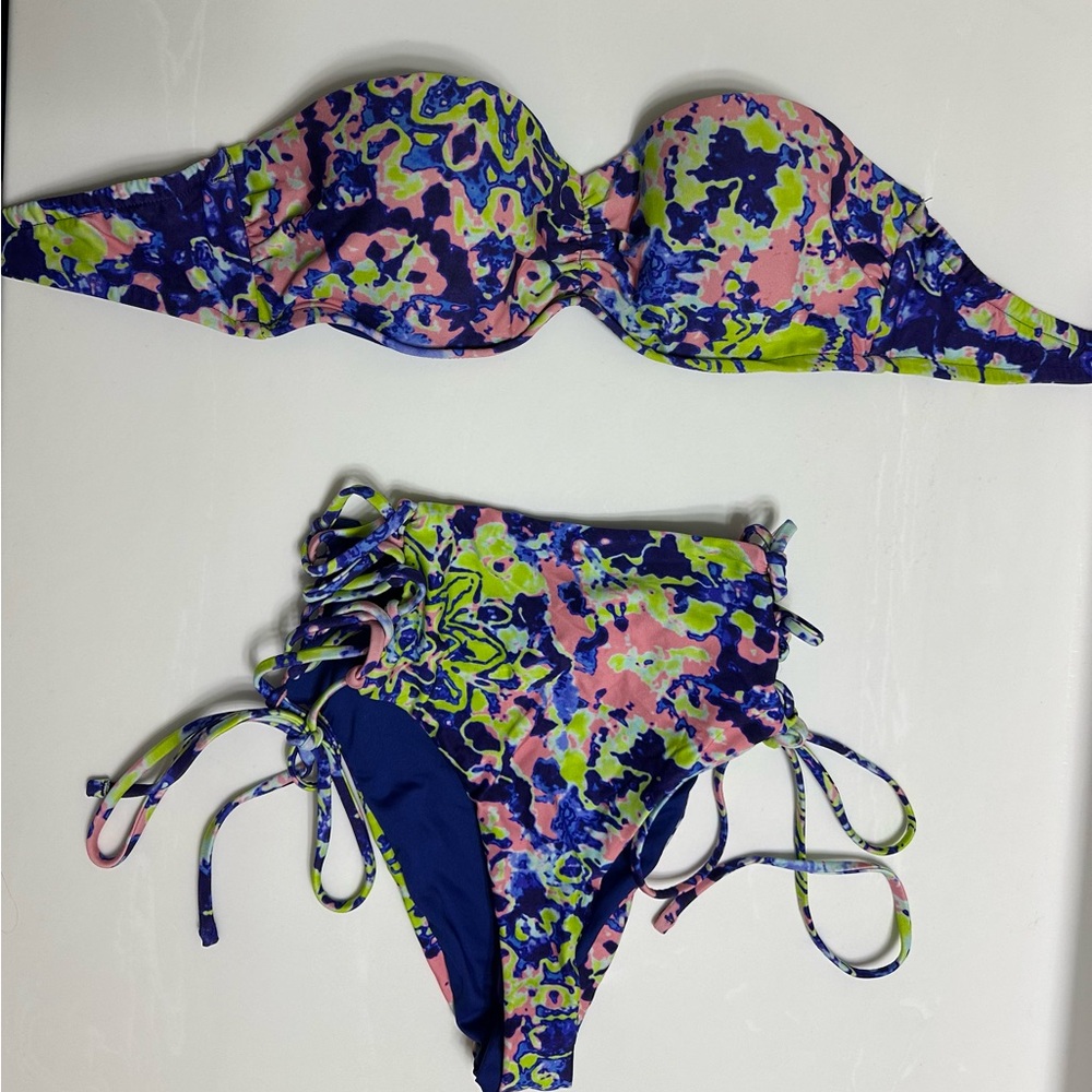 Victoria Secret Bikini- never worn